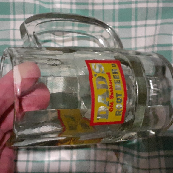 DAD'S OLD FASHIONED ROOT BEER red yellow logo - Picture 2 of 5